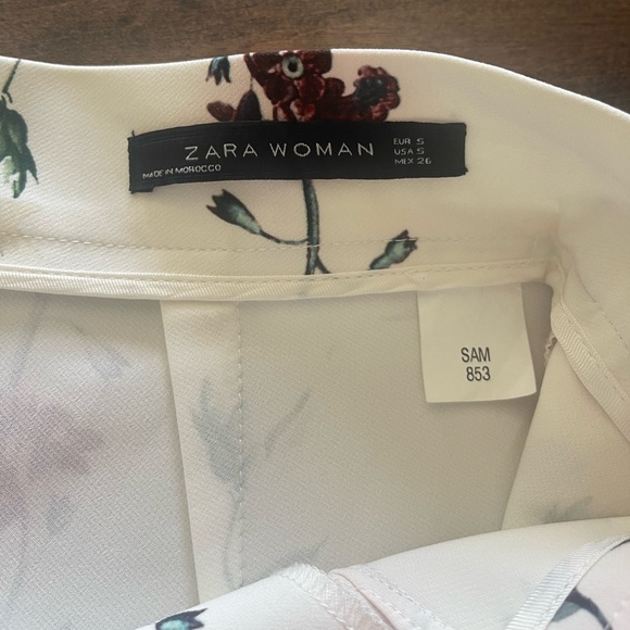 ZARA Pleated A-line Floral Skirt Small - Picture 4 of 5